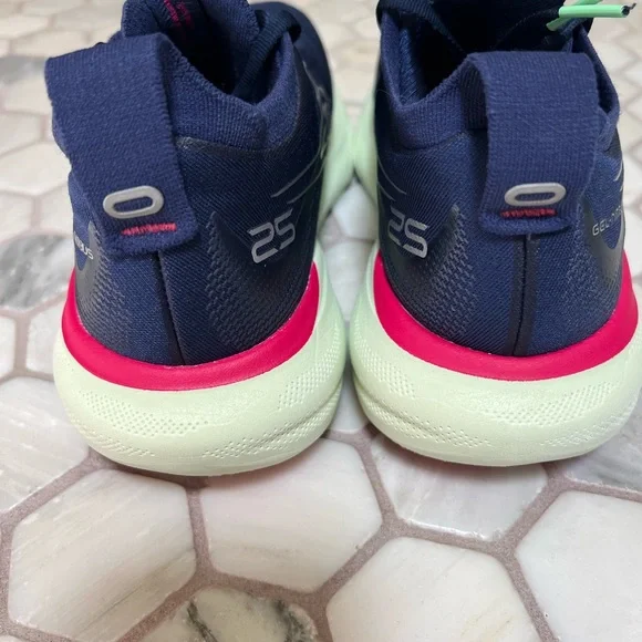 ASICS GEL-NIMBUS 25 Women's Sneakers
Size 7.5 - Picture 10 of 12